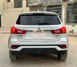 Mitsubishi Outlander 2019 Blanc