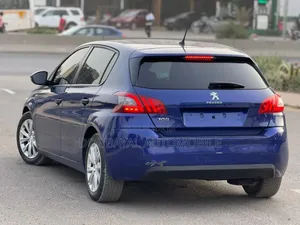 Peugeot 308 2018 Bleu