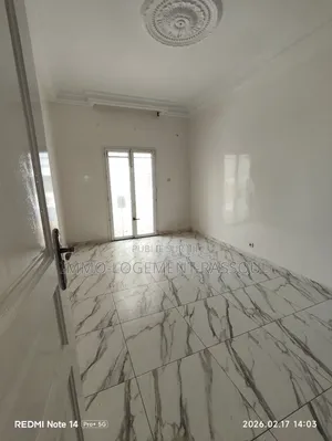 3chbre Appartement dans , Ouakam à Louer