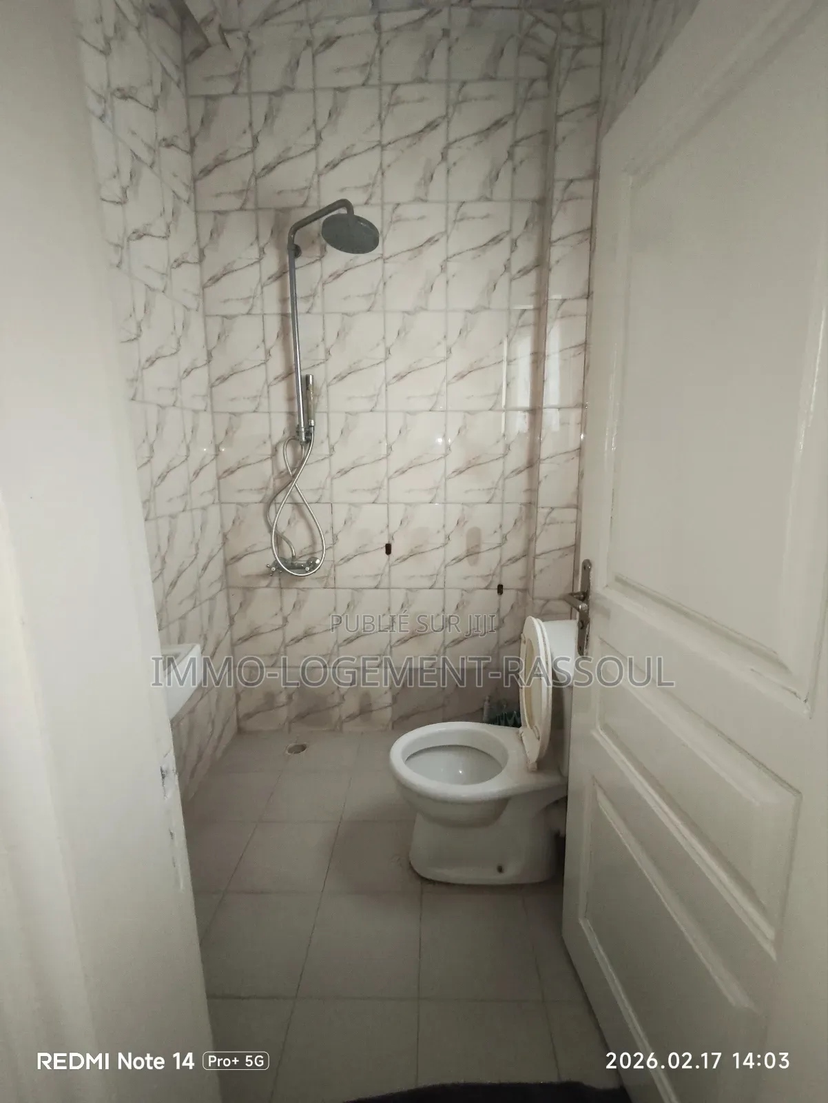 3chbre Appartement dans , Ouakam à Louer