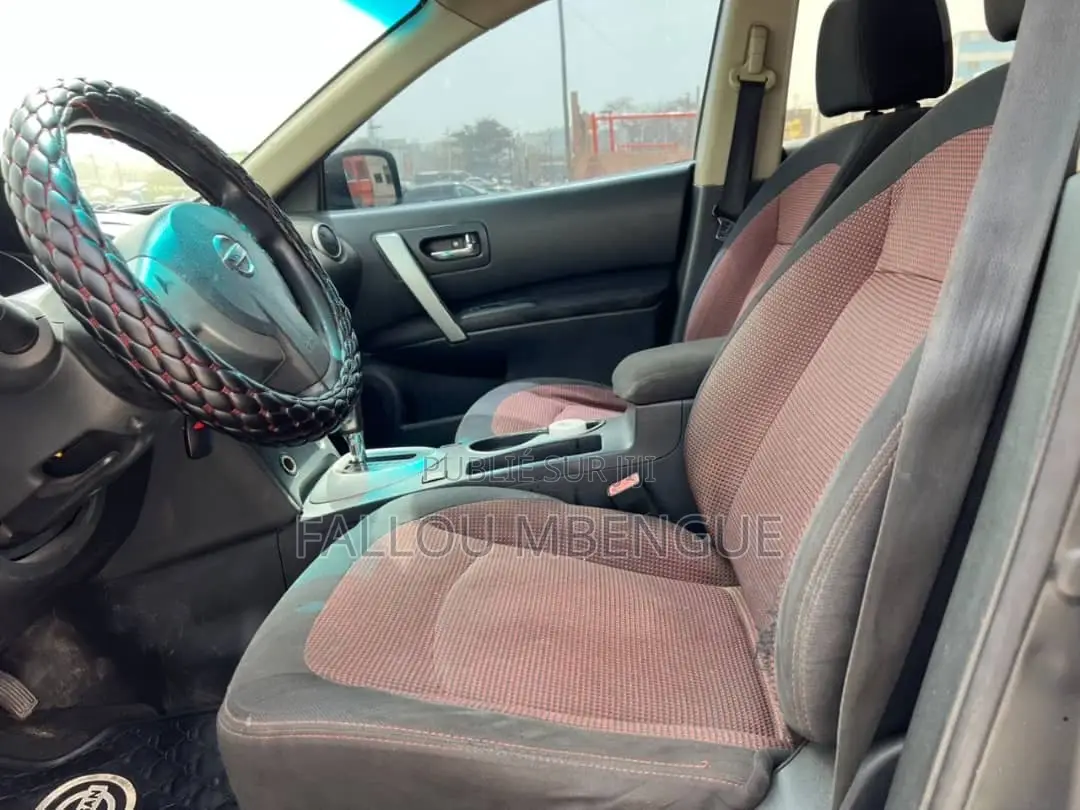 Nissan Rogue 2011 Noir