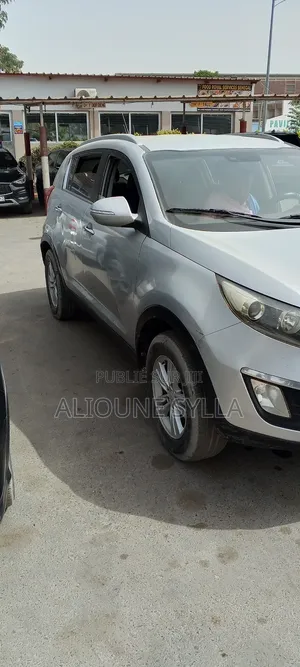 Kia Sportage SX 4dr SUV AWD (2.0L 4cyl 6A) 2011 Gris