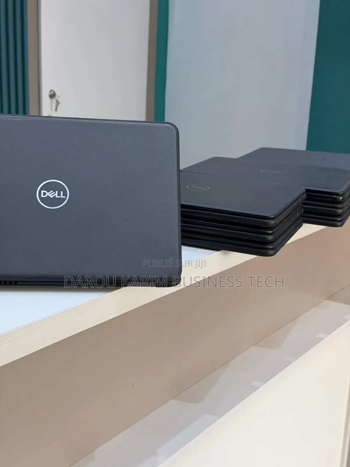 Nouveau Dell Latitude 3310 4GB Intel Core I3 SSD 500GB