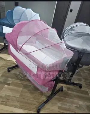 Berceau Cododo Couleur Rose Avec Son Matelas