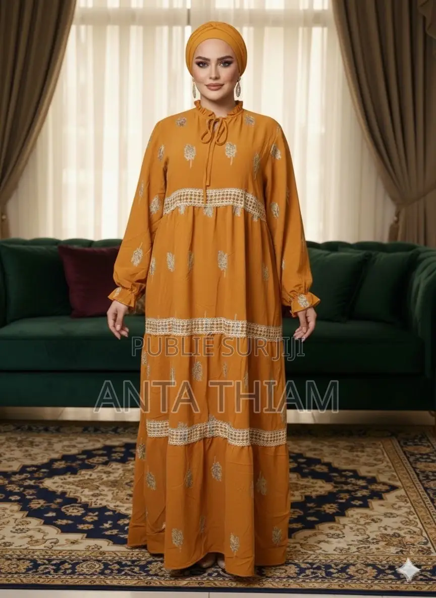 Abaya Légère Sur Le Corps