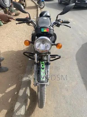 TVS HLX 125 2024 Noir