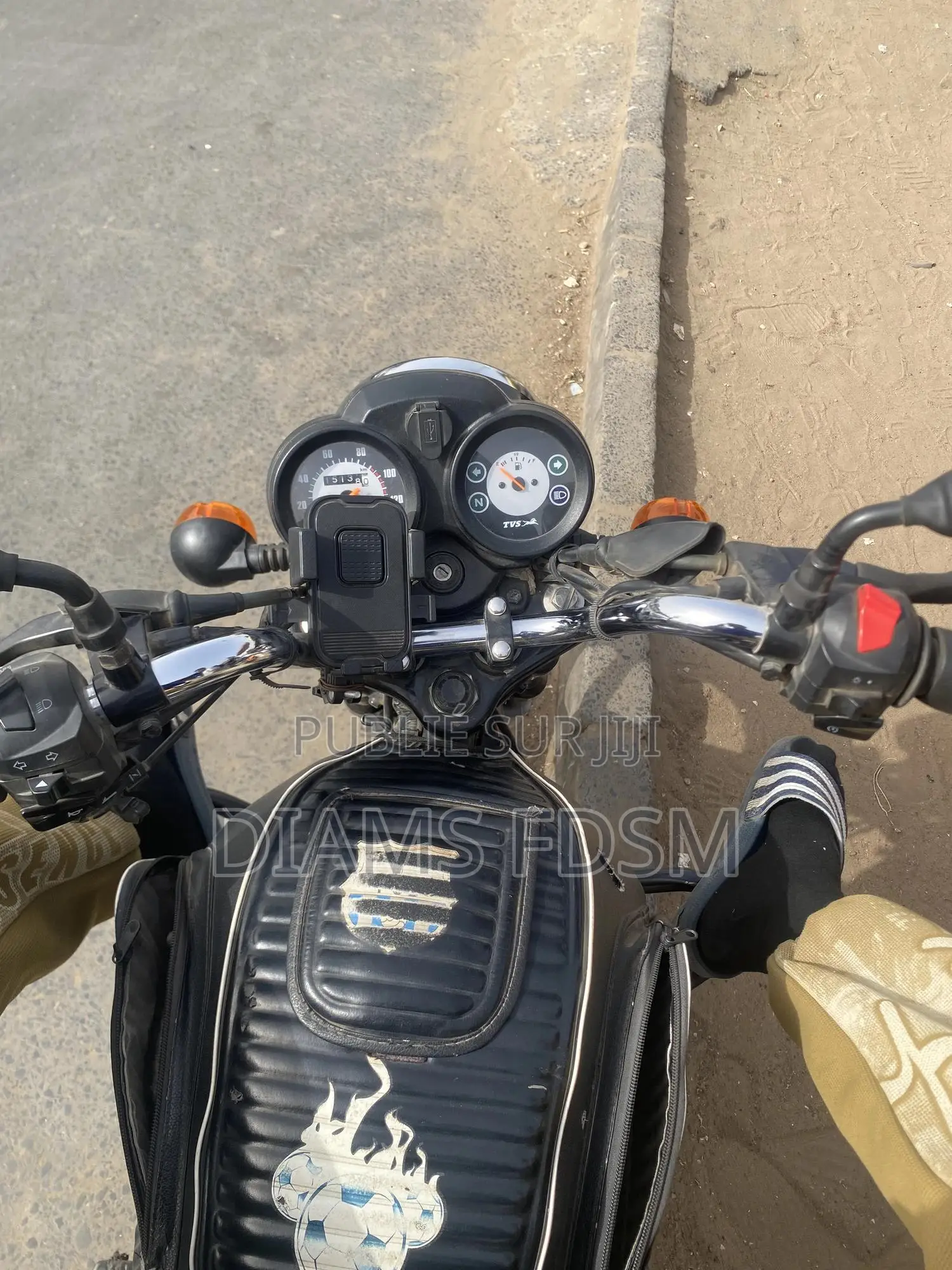 TVS HLX 125 2024 Noir