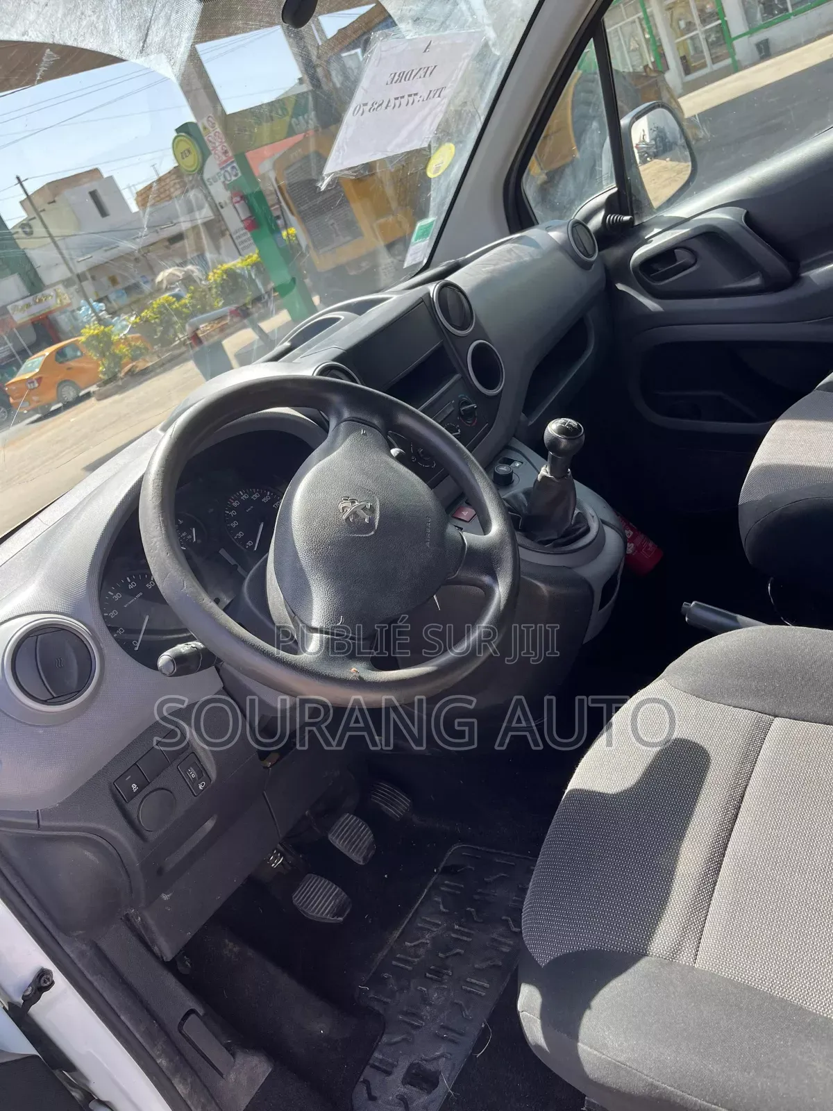 Peugeot Partenaire 2017 Blanc