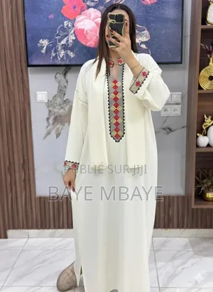 Robe De Classe Pour Femmes