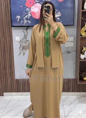 Robe De Classe Pour Femmes