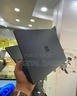 Nouveau Microsoft Surface Laptop 3 8GB Intel Core I5 SSD 256GB