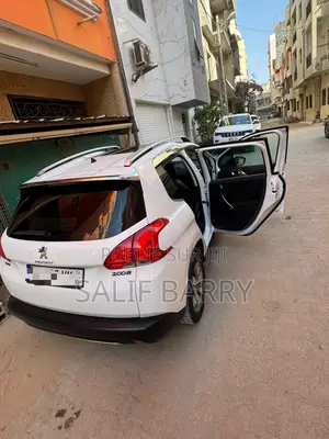 Peugeot 2008 1.6 BlueHD (100 Hp) 2016 Noir