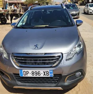 Peugeot 2008 1.2 PureTech (82 Hp) 2017 Gris