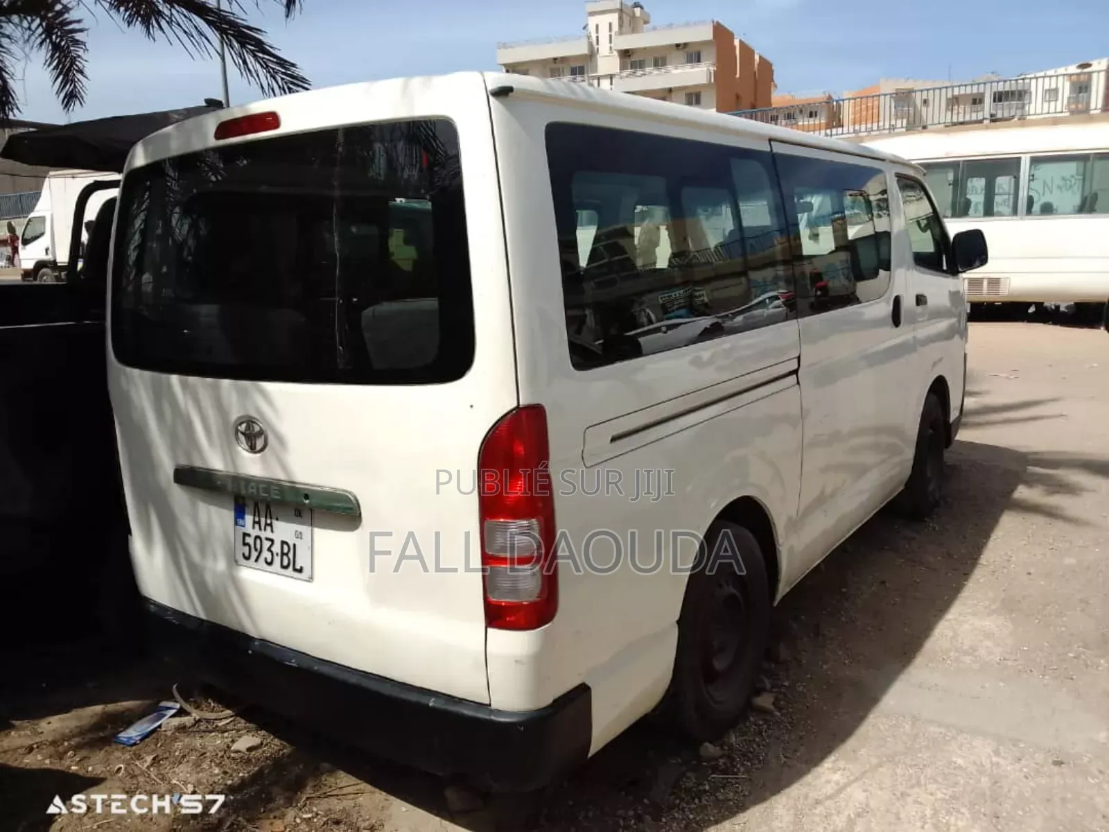 Toyota HiAce 2020 Blanc