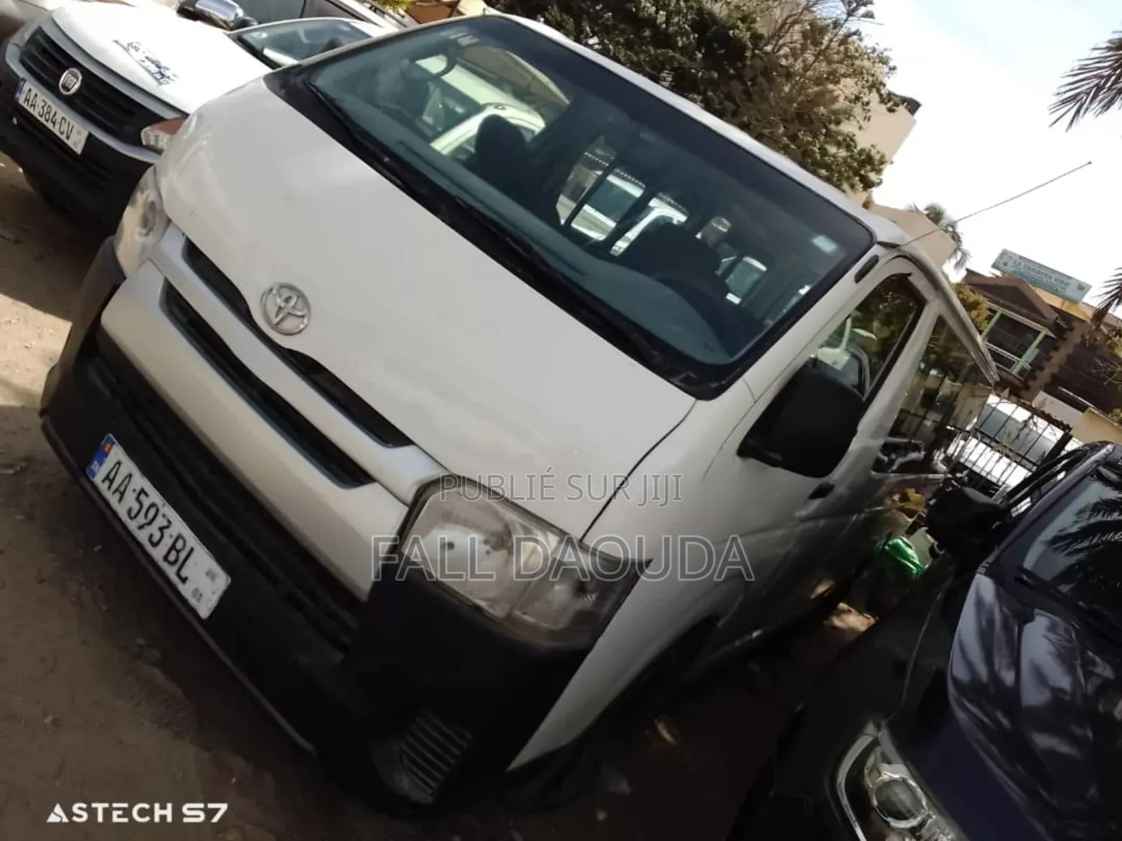 Toyota HiAce 2020 Blanc