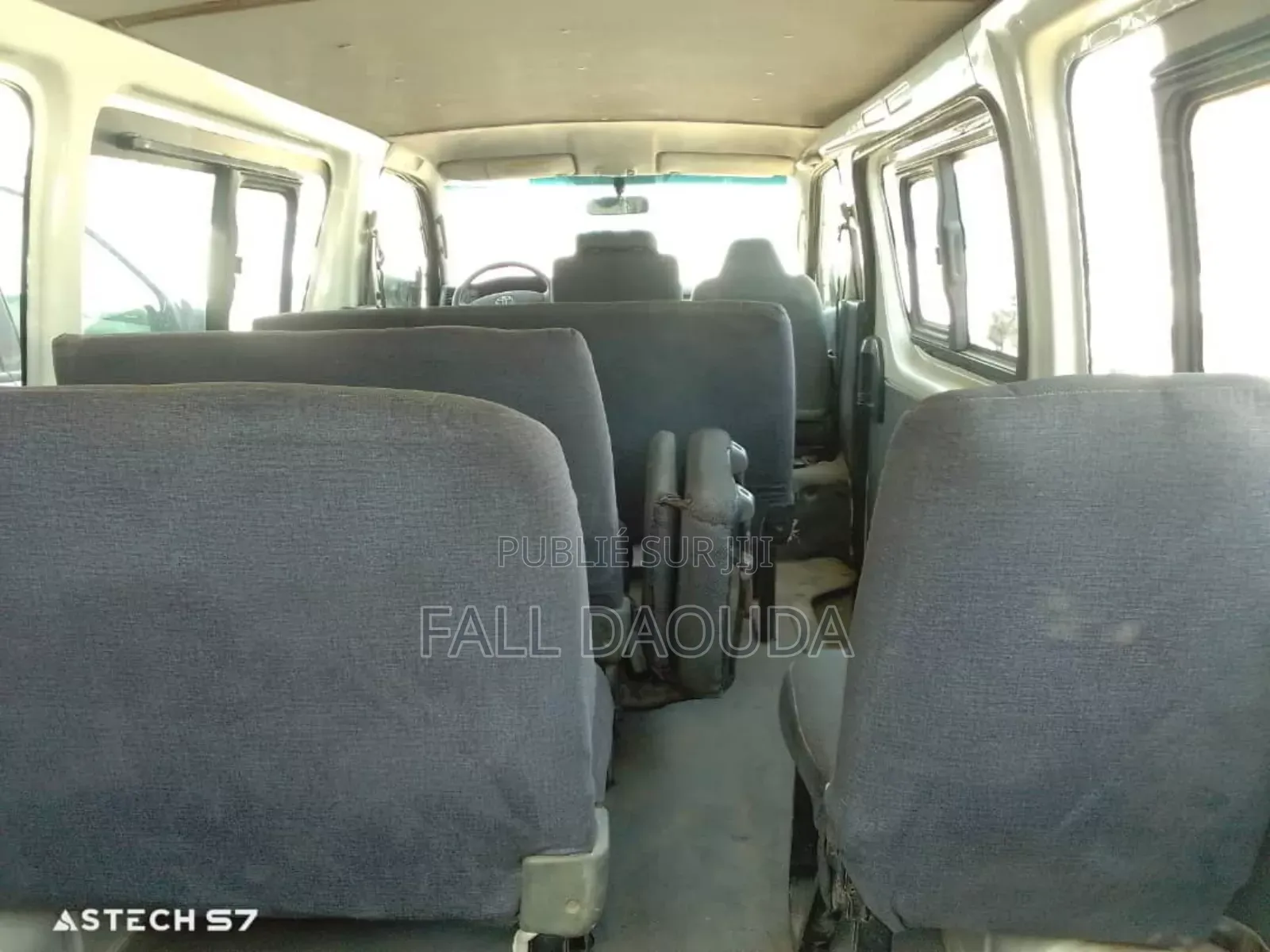 Toyota HiAce 2020 Blanc