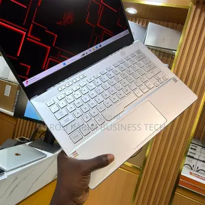 Nouveau Asus ROG Zephyrus G14 16GB AMD Ryzen 9 SSD 1T