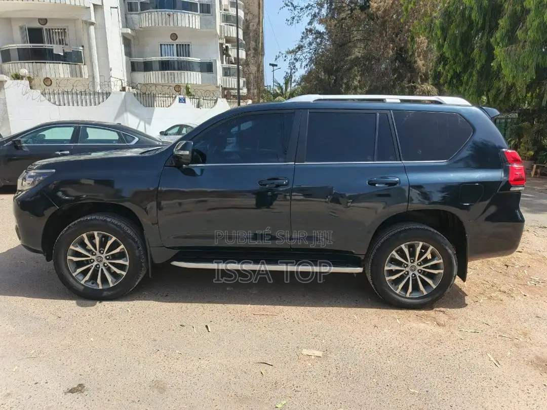 Toyota Land Cruiser Prado 2020 Noir