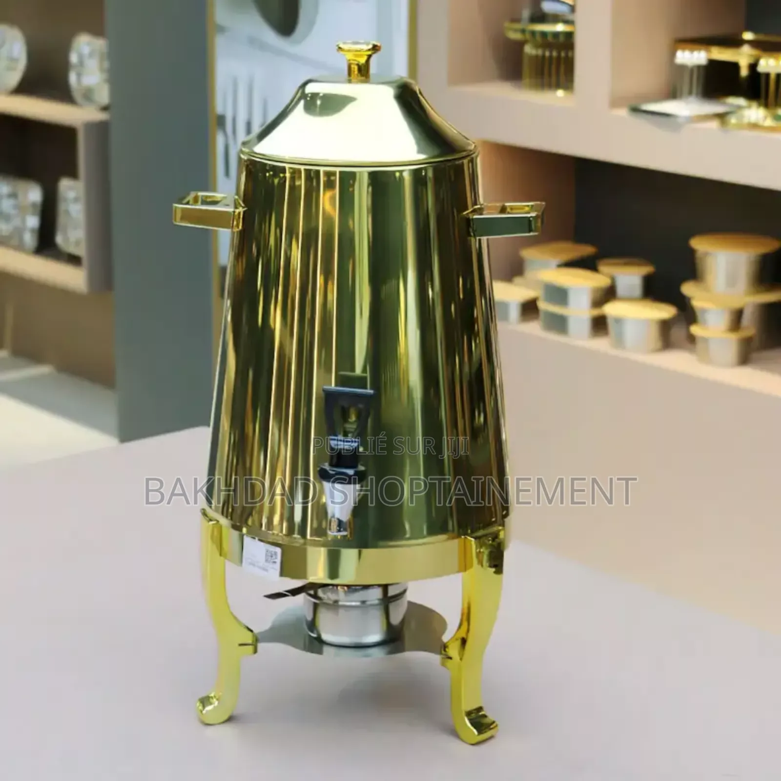 Distributeur Inox Premium — Pieds Dorés, Service Pro