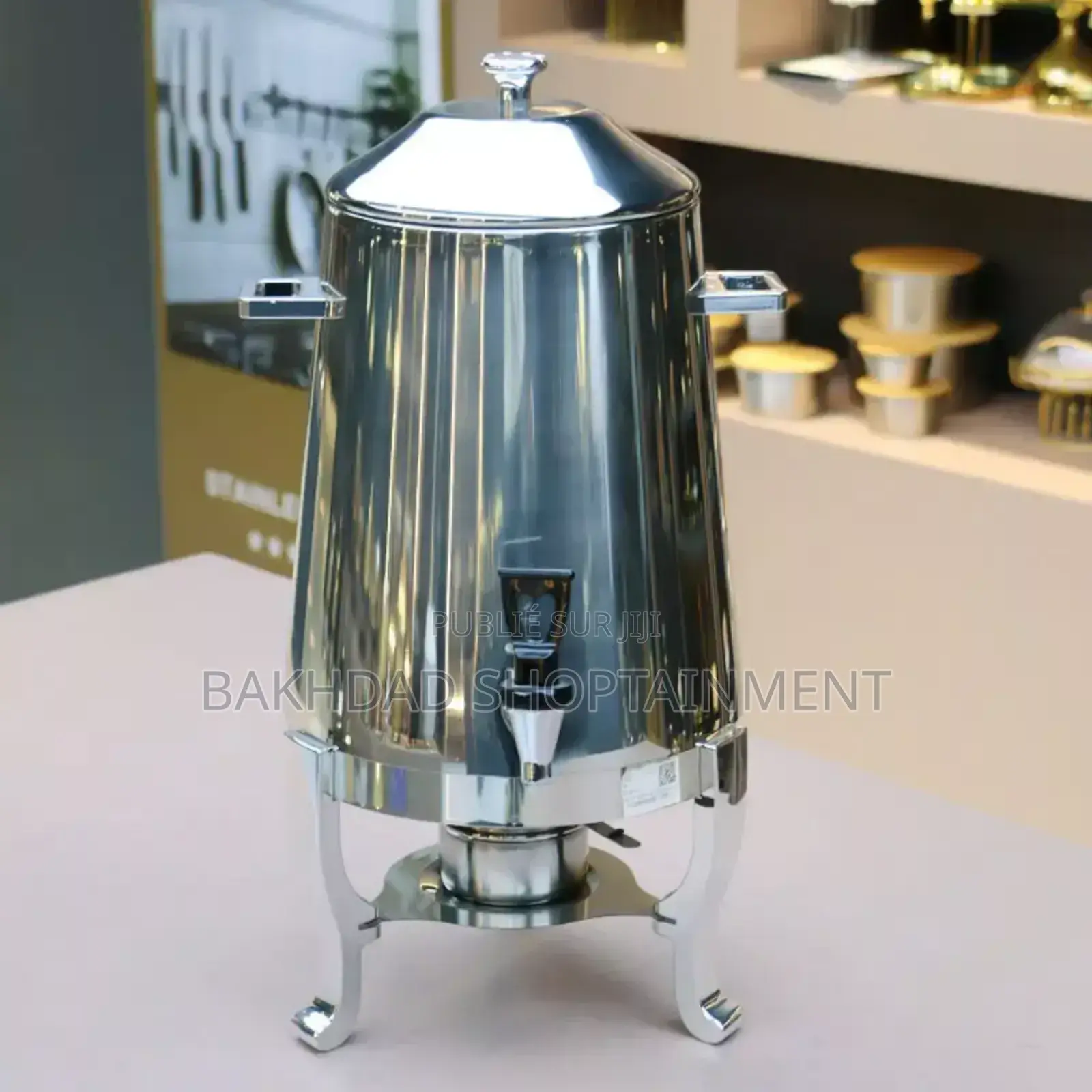 Distributeur Inox Premium — Pieds Dorés, Service Pro