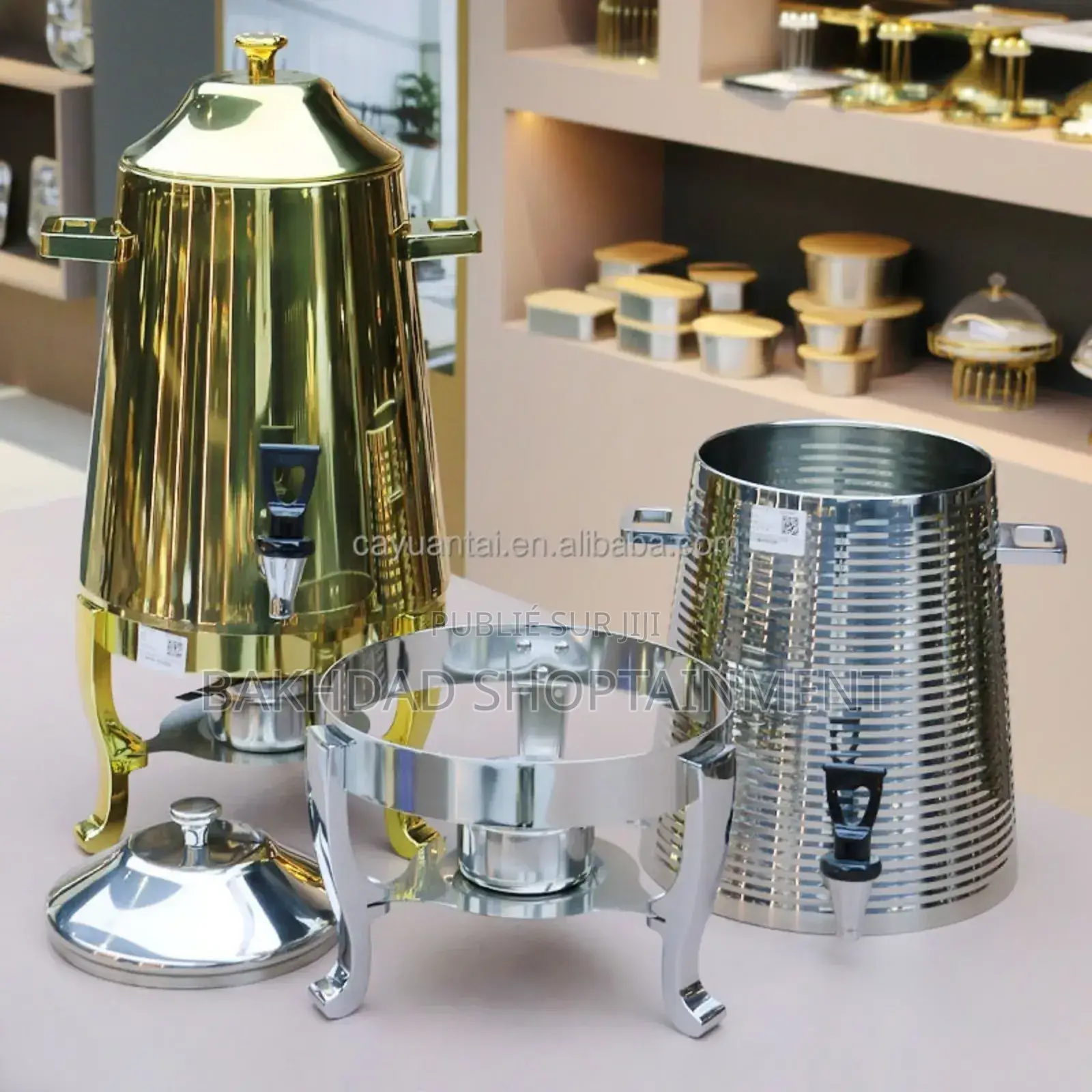 Distributeur Inox Premium — Pieds Dorés, Service Pro