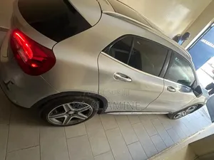 Mercedes-Benz GLA 250 2016 Argenté