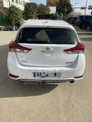 Toyota Auris 2016 Blanc