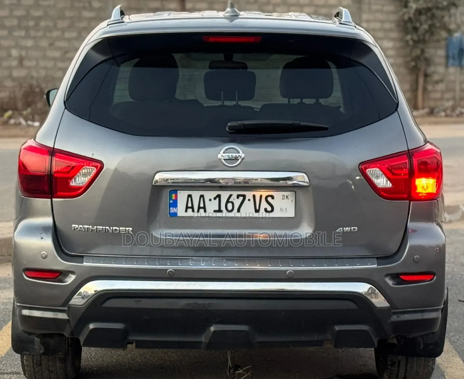 Nissan Pathfinder 2017 Gris