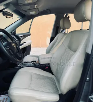 Nissan Pathfinder 2017 Gris