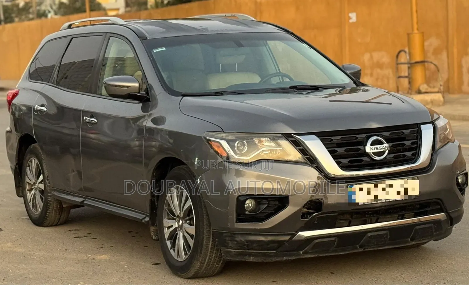 Nissan Pathfinder 2017 Gris