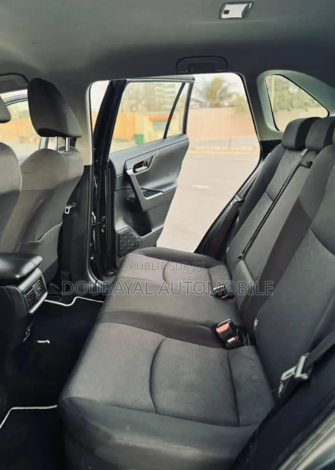 Toyota RAV4 2021 Gris