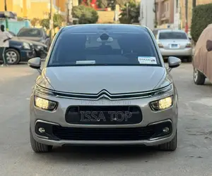 Citroen C4 2018 Gris