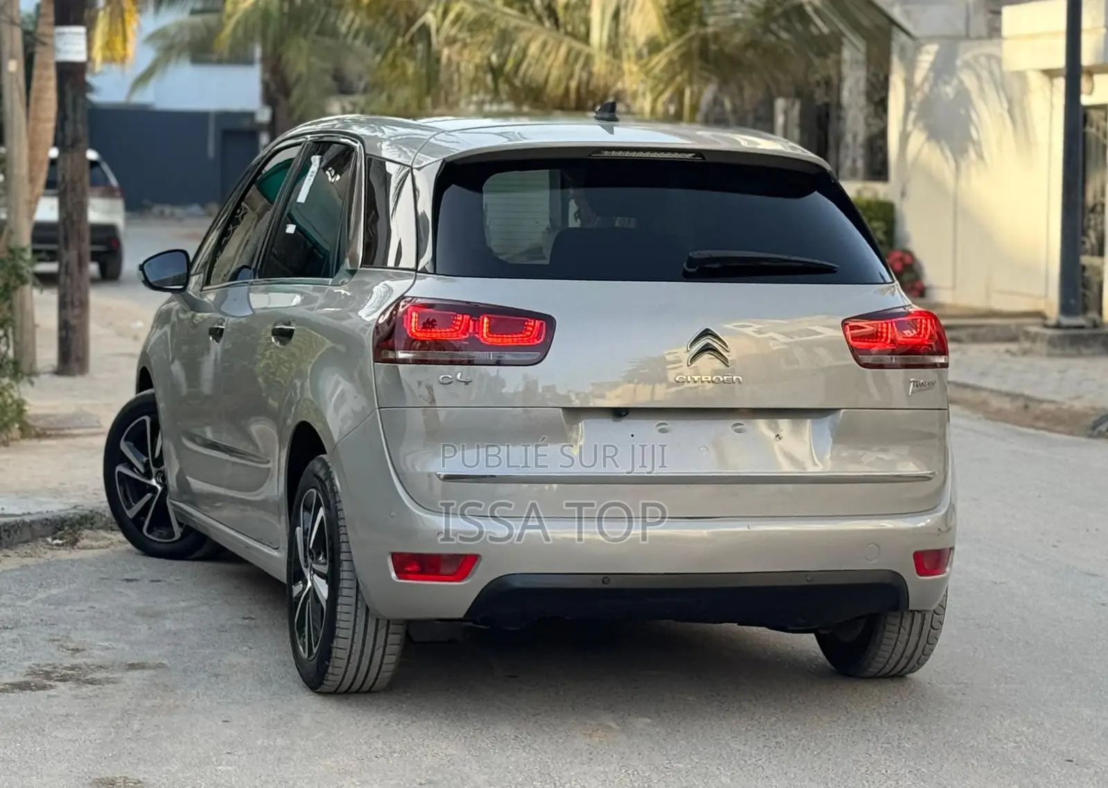 Citroen C4 2018 Gris