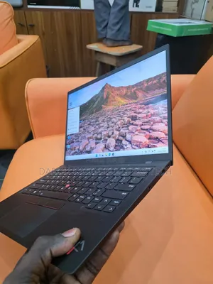 Nouveau Lenovo ThinkPad X1 Carbon 16GB Intel Core i7 SSD 512GB