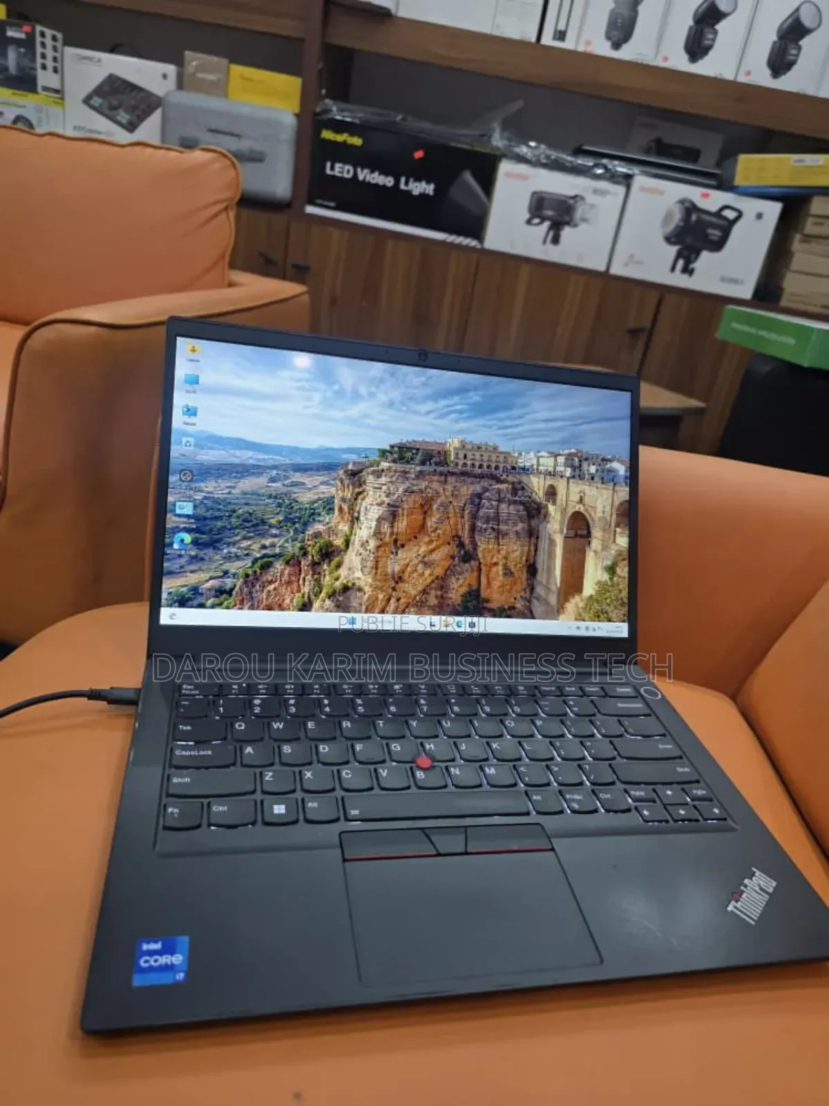 Nouveau Lenovo ThinkPad E14 Gen 2 8GB Intel Core i5 SSD 256GB