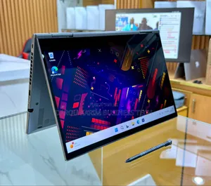 Nouveau Lenovo Thinkpad X1 Yoga 16GB Intel Core i7 SSD 256GB