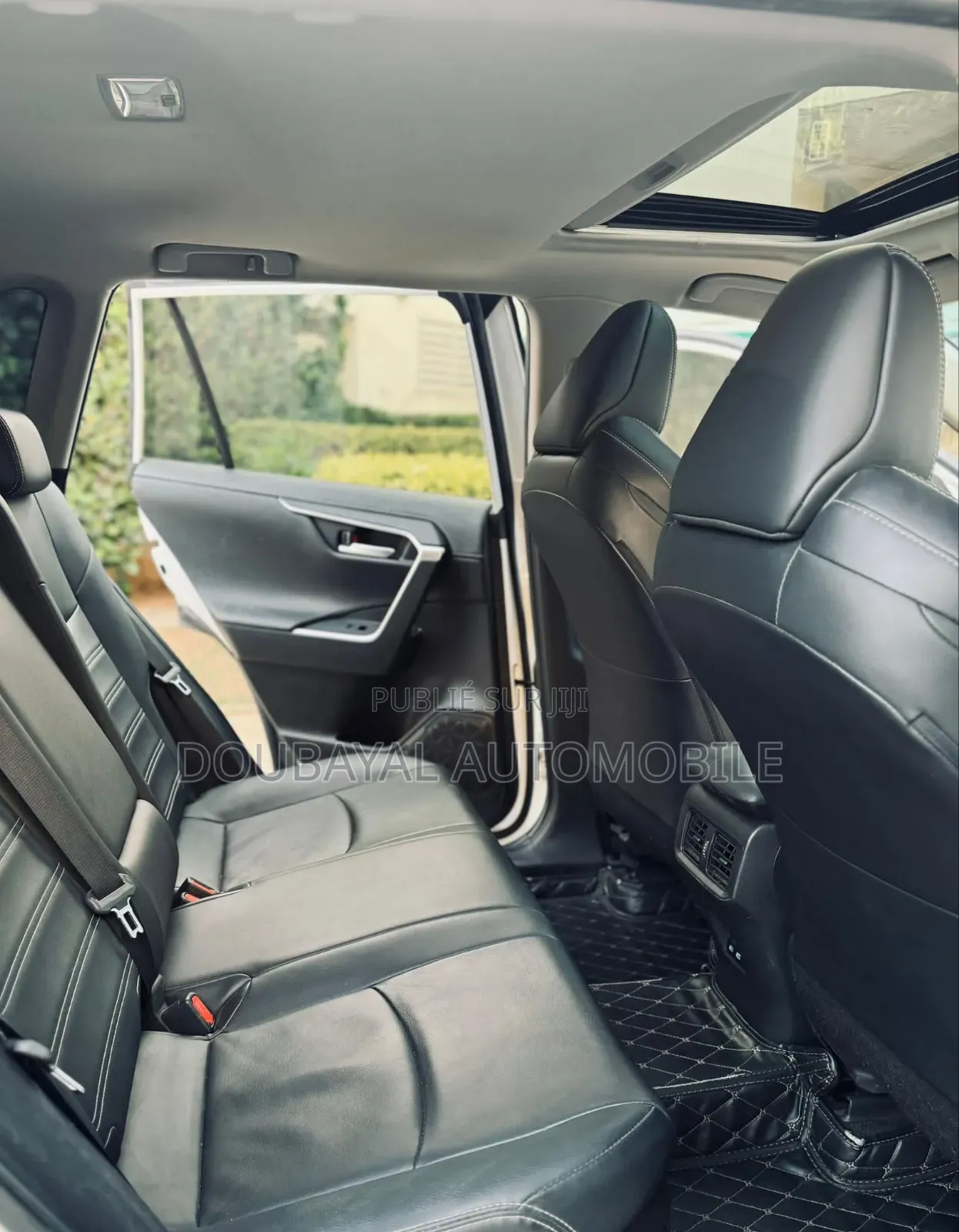 Toyota RAV4 2022 Noir