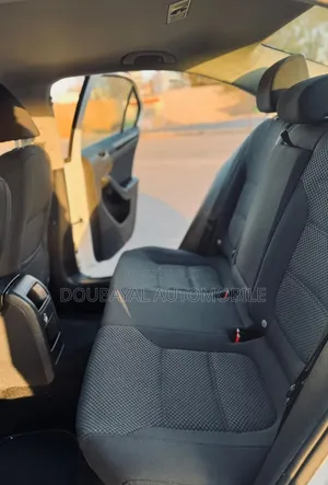 Volkswagen Jetta 2015 Noir