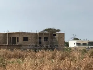 2 Hectares Entre Ngaparou Et Campement Nguékokh