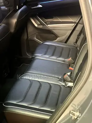 Nouveau Volkswagen Tiguan 2023 Argenté