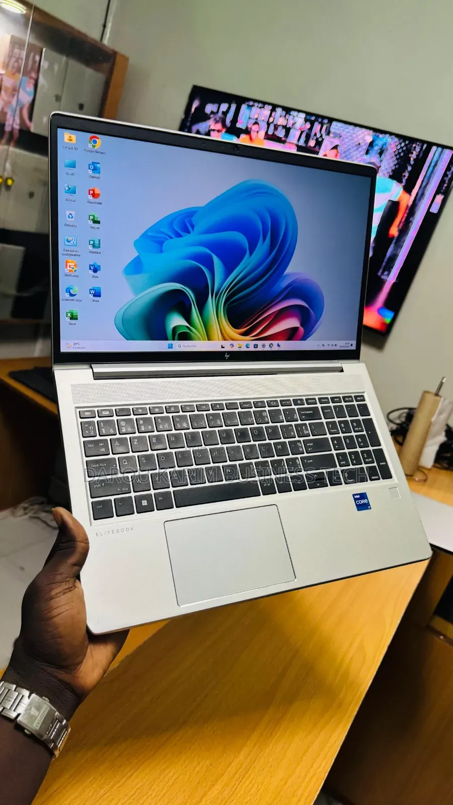 Nouveau HP ProBook 650 G8 16GB Intel Core i7 SSD 512GB