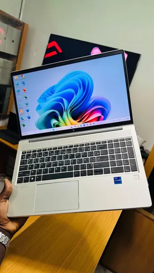 Nouveau HP ProBook 650 G8 16GB Intel Core i7 SSD 512GB