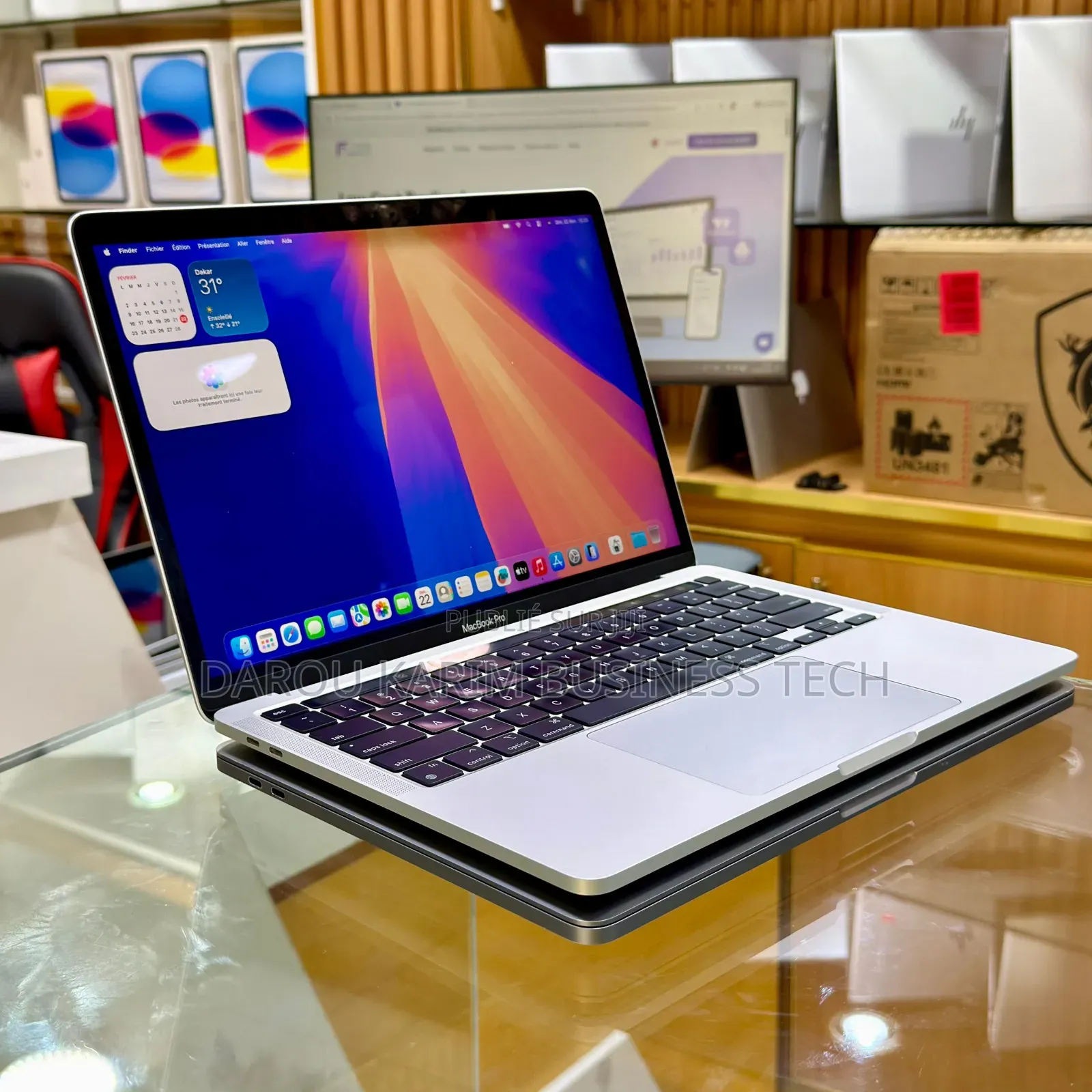 Nouveau Apple MacBook Pro 2022 M2 8GB Apple M2 SSD 256GB