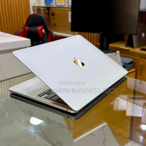 Nouveau Apple MacBook Pro 2022 M2 8GB Apple M2 SSD 256GB