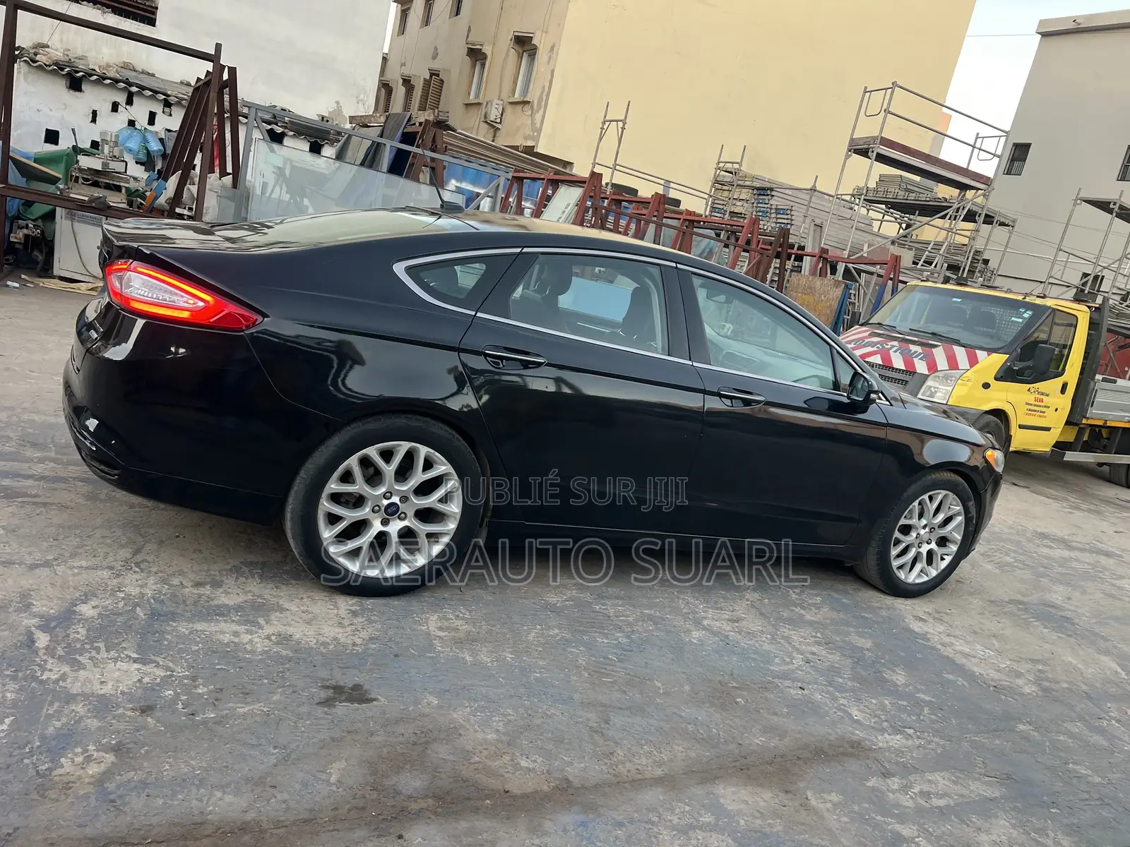 Ford Fusion Titanium 4dr Sedan AWD w/EcoBoost (2.0L 4cyl Turbo 6A) 2014