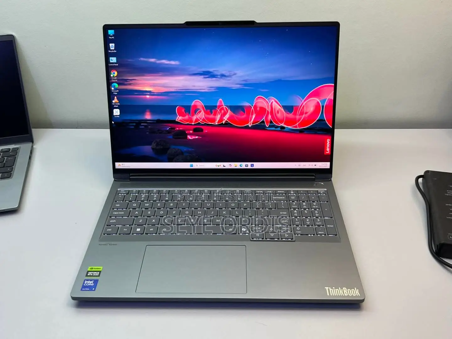 Nouveau Lenovo ThinkBook 15 32GB Intel Core Ultra 9 SSD 1T