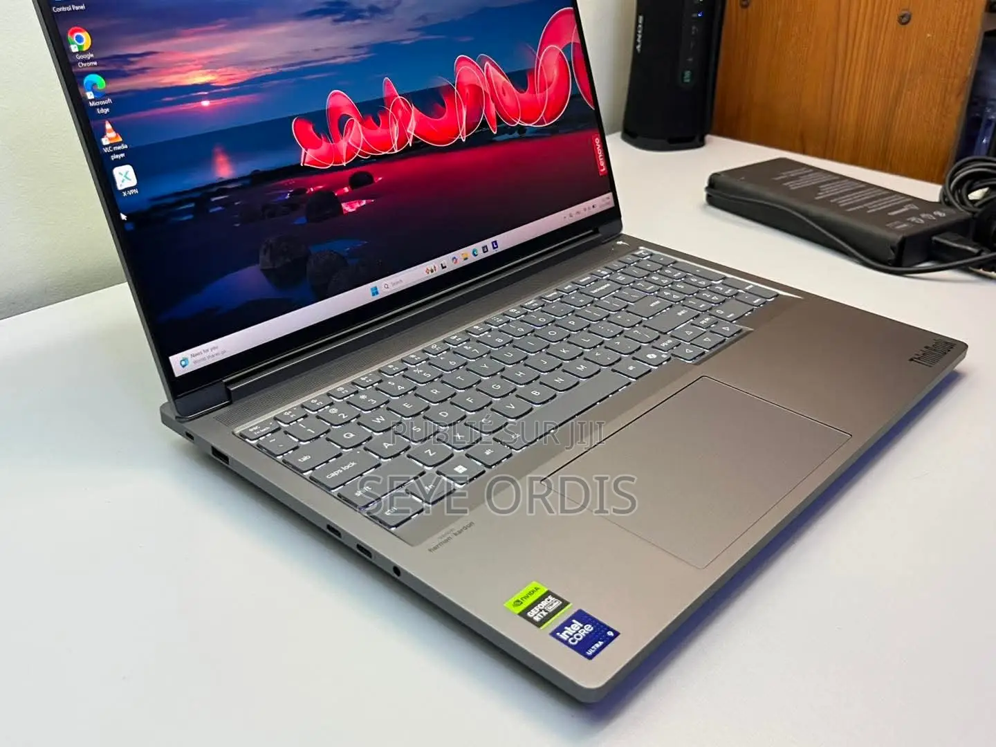 Nouveau Lenovo ThinkBook 15 32GB Intel Core Ultra 9 SSD 1T