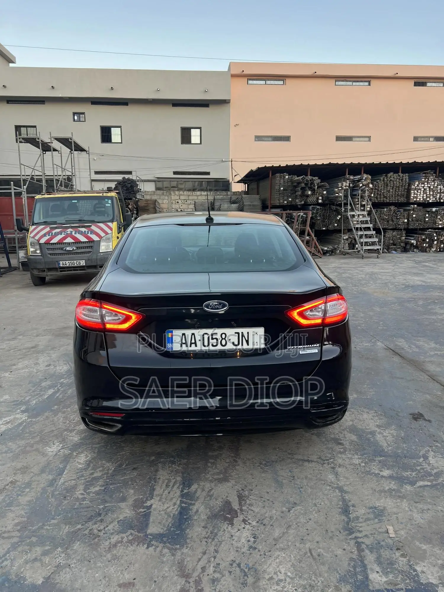 Ford Fusion Titanium 4dr Sedan AWD w/EcoBoost (2.0L 4cyl Turbo 6A) 2014