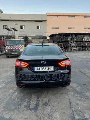 Ford Fusion Titanium 4dr Sedan AWD w/EcoBoost (2.0L 4cyl Turbo 6A) 2014