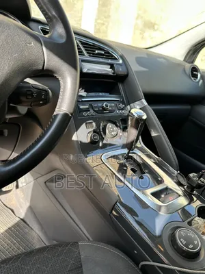 Peugeot 3008 2015 Gris